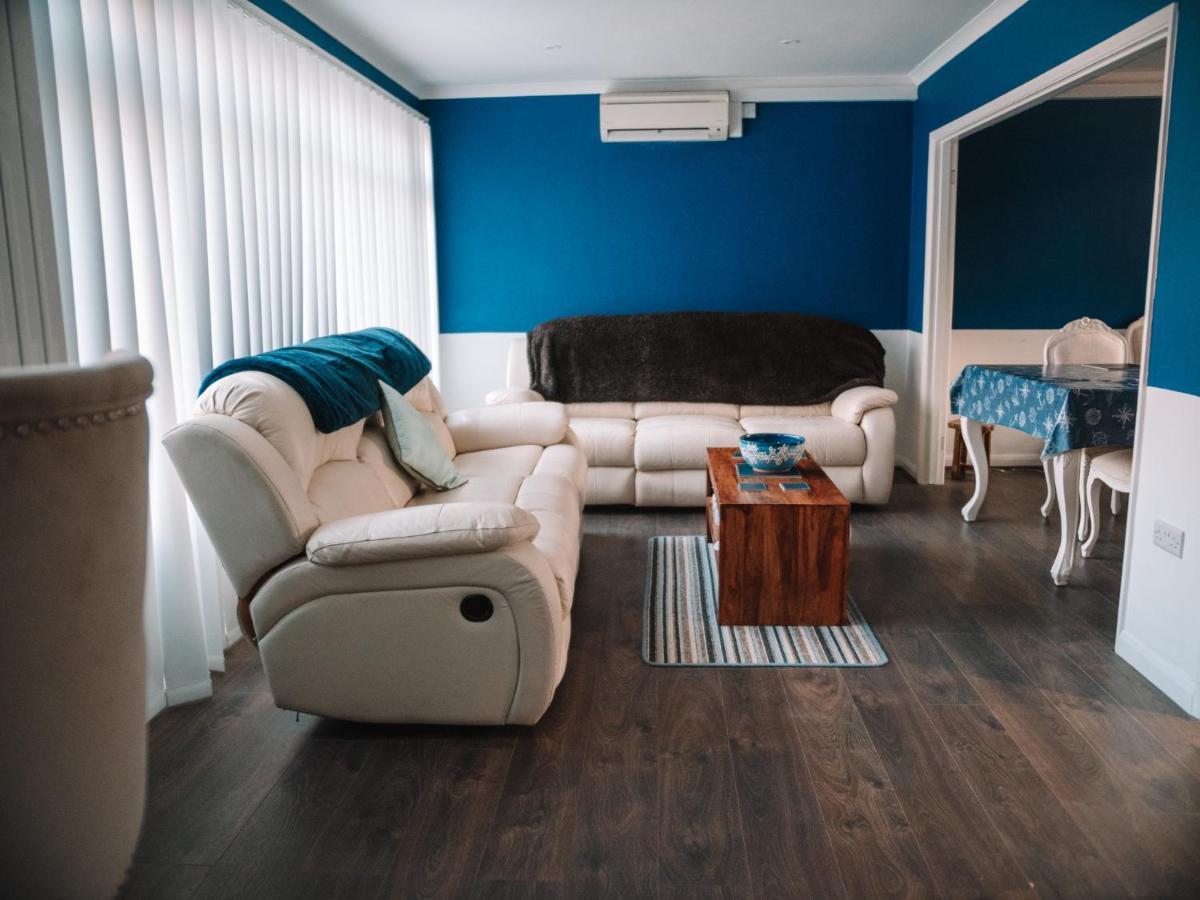 Seafarer'S View - 6 Bedroom Townhouse In Cowes, Parking & Seaviews. Cowes  Ngoại thất bức ảnh