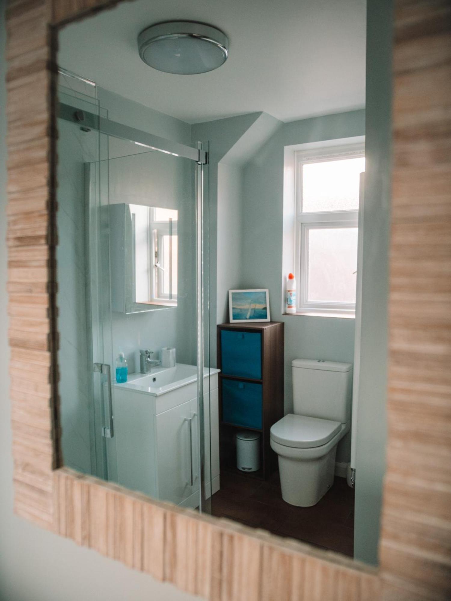 Seafarer'S View - 6 Bedroom Townhouse In Cowes, Parking & Seaviews. Cowes  Ngoại thất bức ảnh